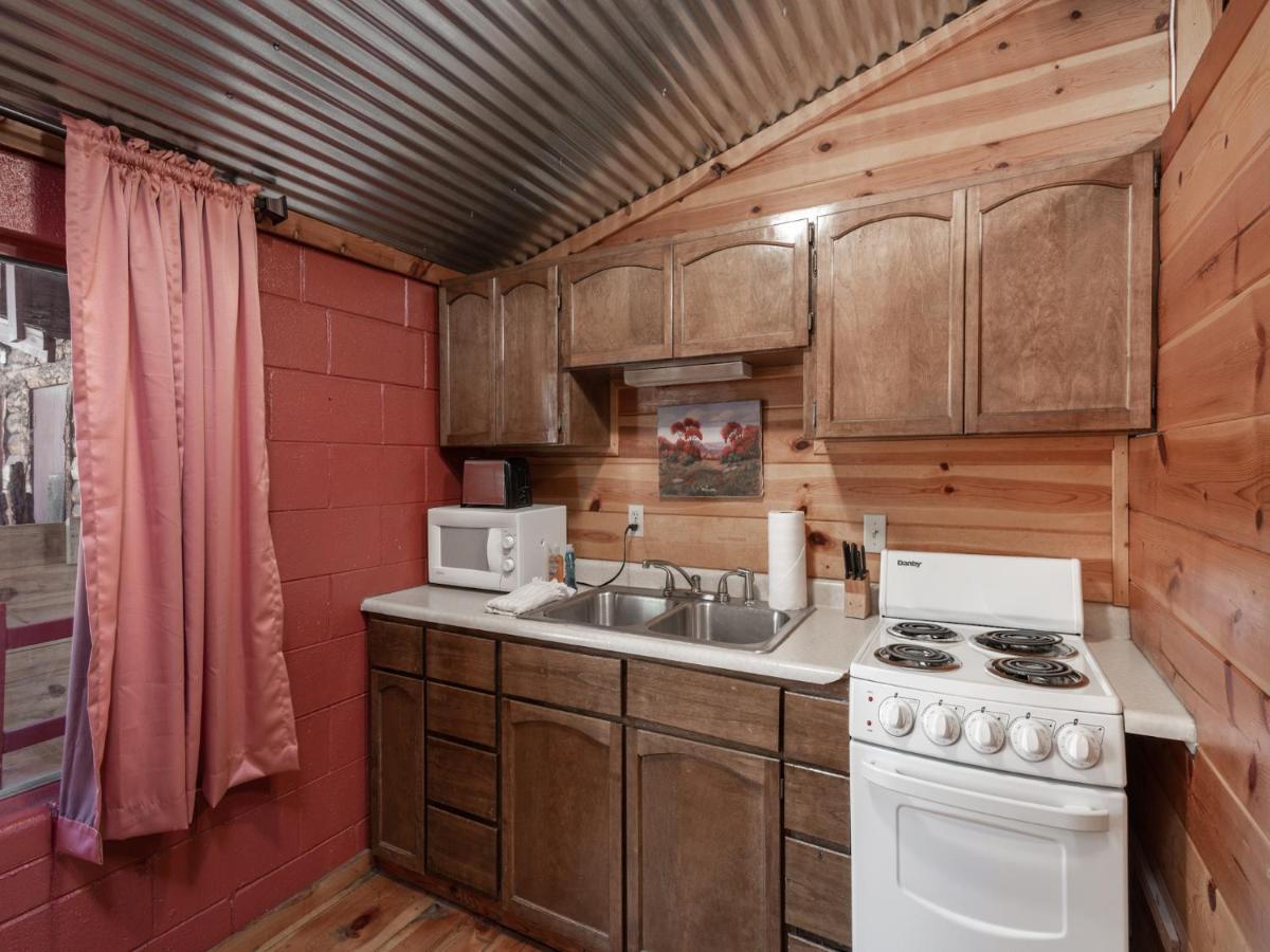 Sleeping Bear, 2 Bedrooms, Front Deck, Midtown, Sleeps 6 Ruidoso Dış mekan fotoğraf