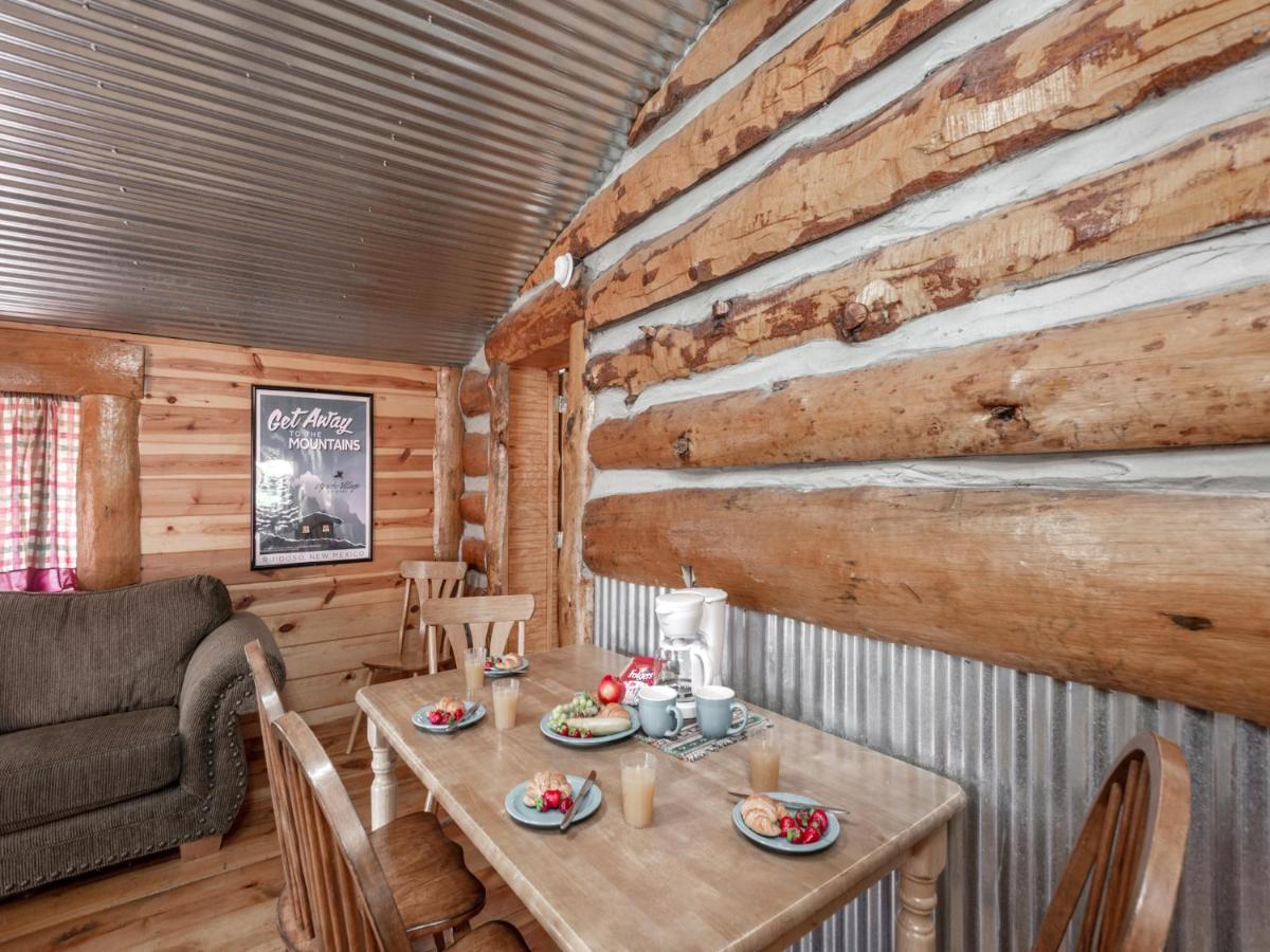 Sleeping Bear, 2 Bedrooms, Front Deck, Midtown, Sleeps 6 Ruidoso Dış mekan fotoğraf