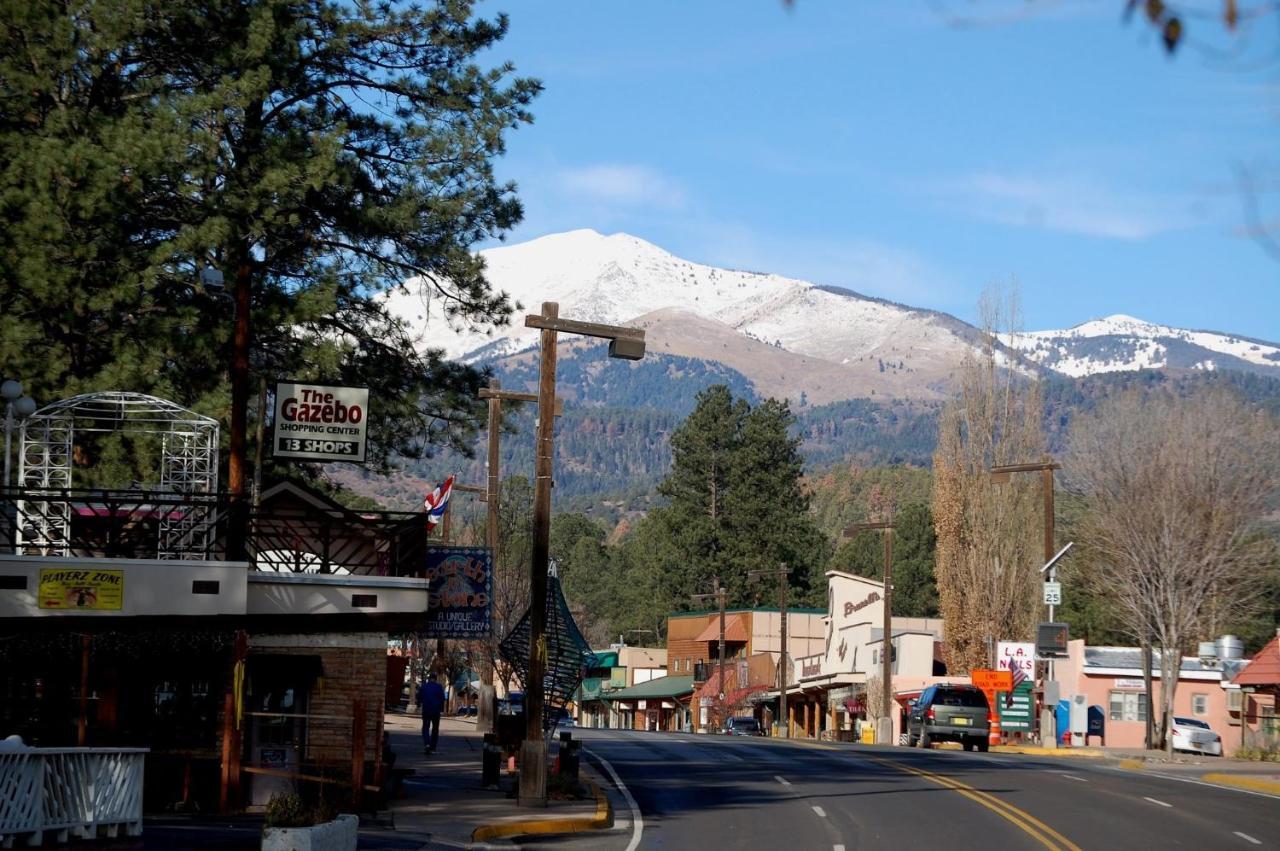 Sleeping Bear, 2 Bedrooms, Front Deck, Midtown, Sleeps 6 Ruidoso Dış mekan fotoğraf