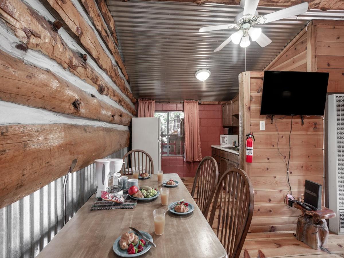 Sleeping Bear, 2 Bedrooms, Front Deck, Midtown, Sleeps 6 Ruidoso Dış mekan fotoğraf