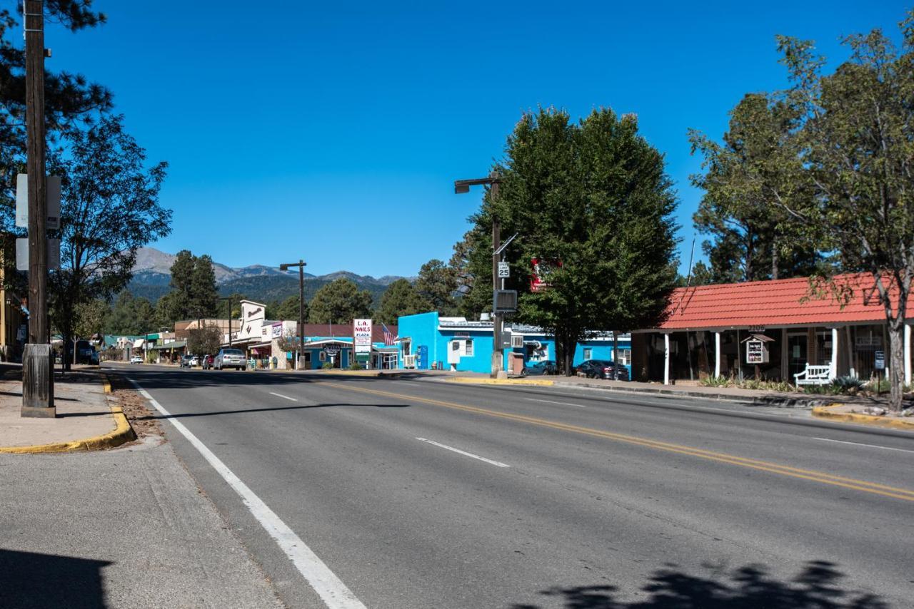 Sleeping Bear, 2 Bedrooms, Front Deck, Midtown, Sleeps 6 Ruidoso Dış mekan fotoğraf